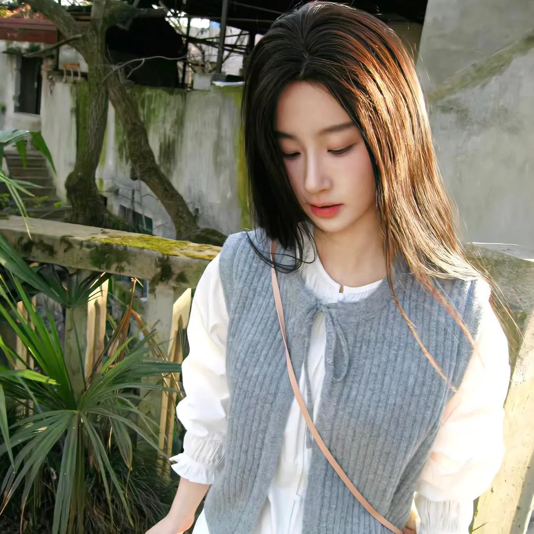 海滨艳妇海报