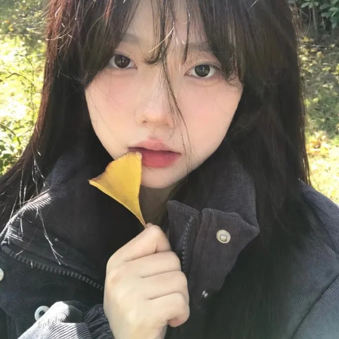 我们俩的婚姻海报