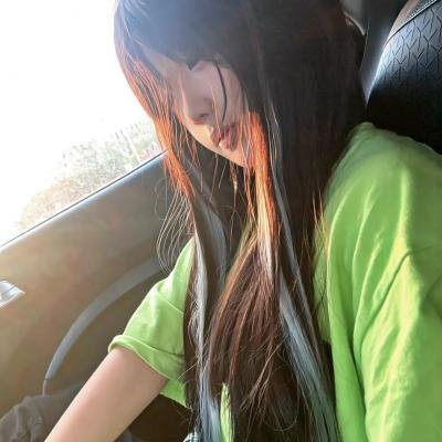 现代斗鱼海报